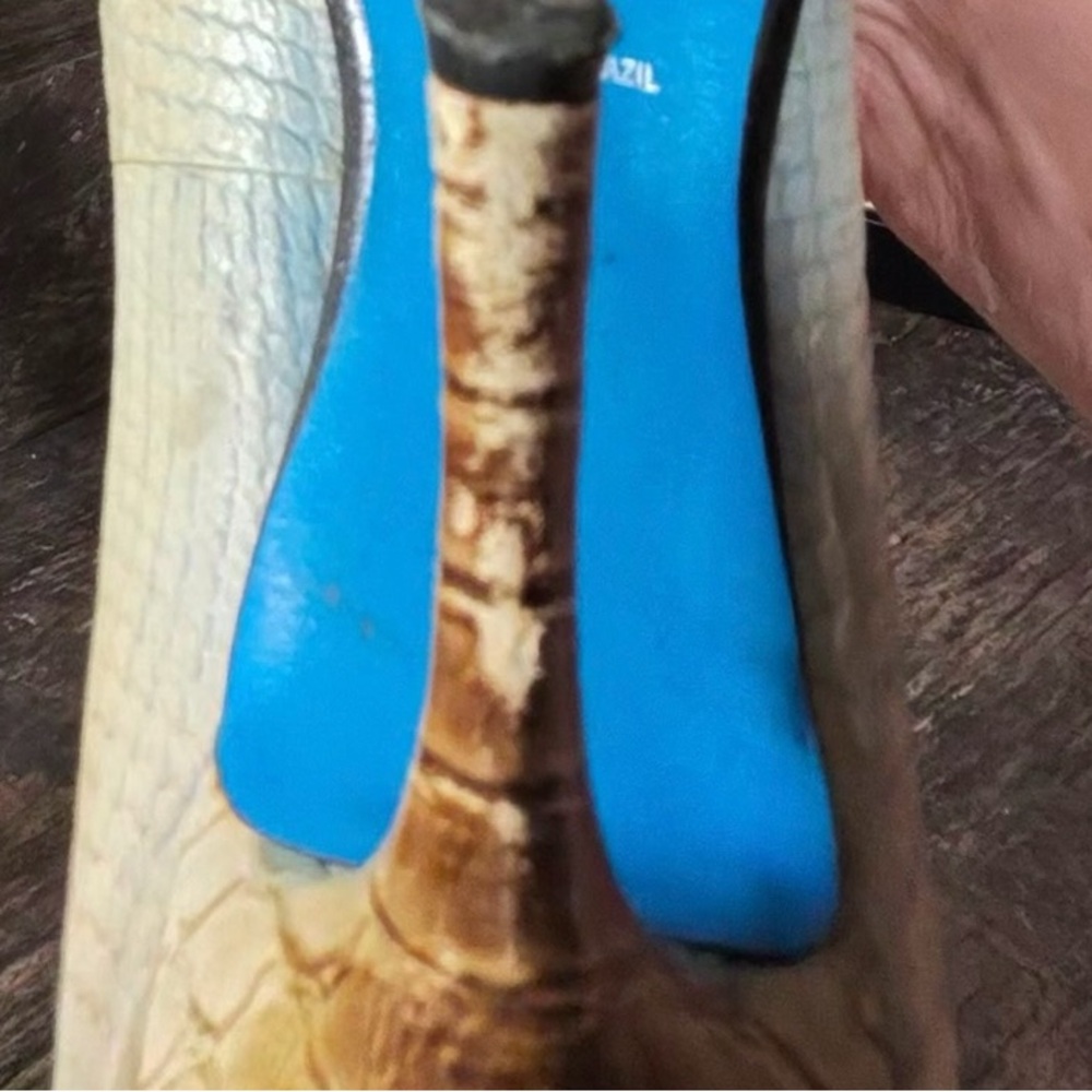 Two Lips Textured Tan Heels - Picture 3 of 6